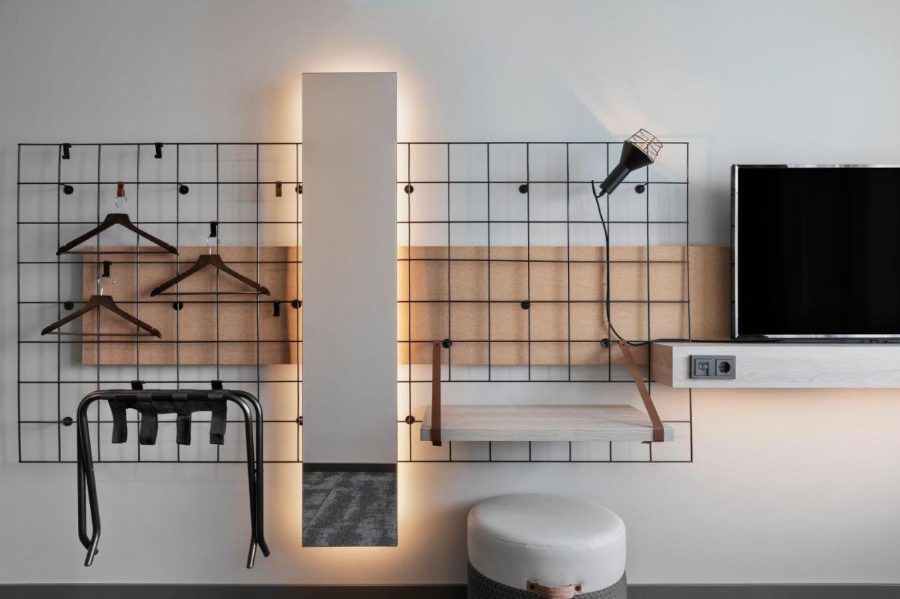 Moxy Duesseldorf City Eksteriør billede