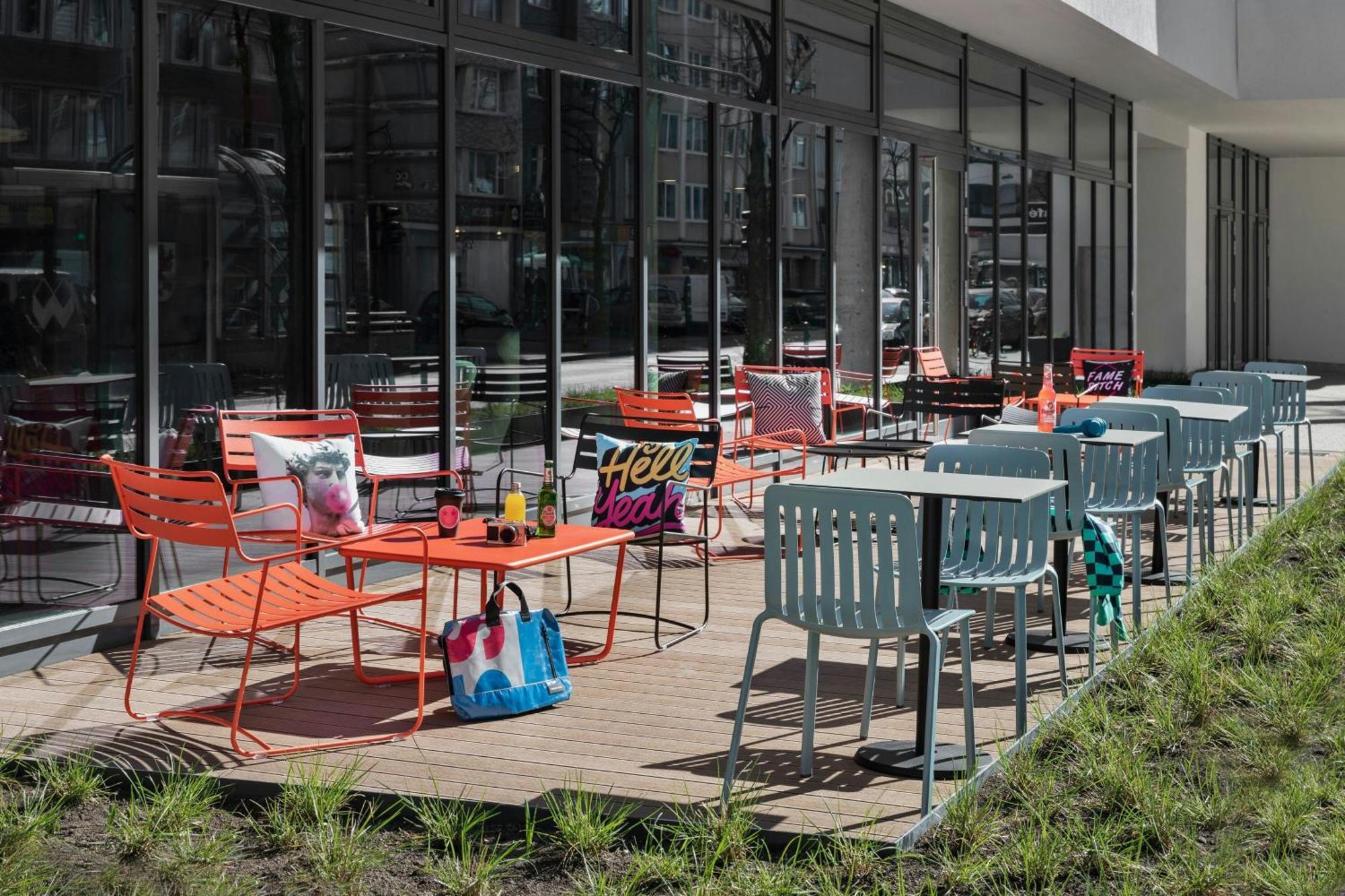 Moxy Duesseldorf City Eksteriør billede